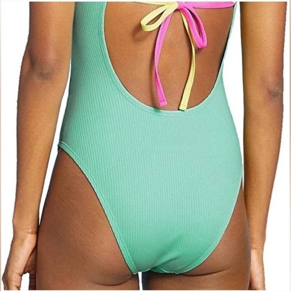 Swimsuit size XS - Picture 6 of 7